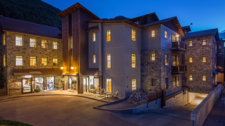 The River Club Exterior