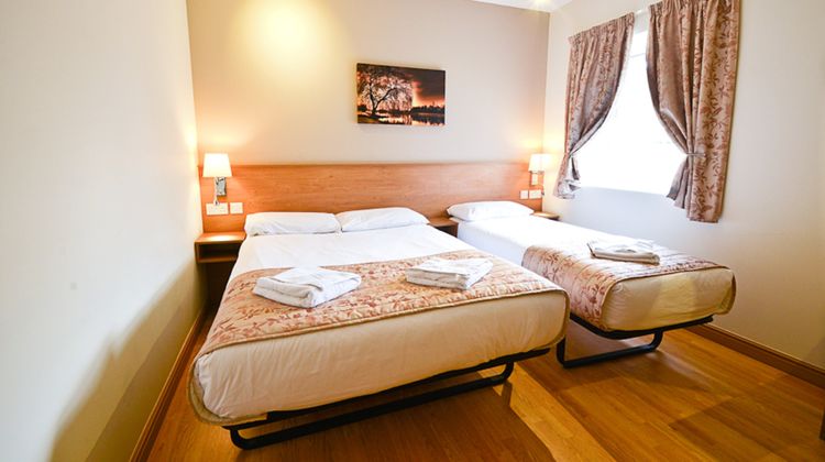 Kings Cross Inn Hotel Room