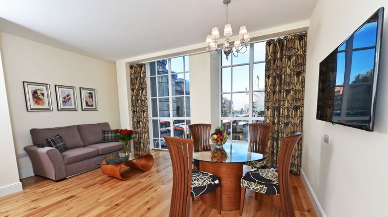 <b>Royal Athenaeum Suites Suite</b>. Images powered by <a href="https://www.leonardoworldwide.com/" title="Leonardo Worldwide" target="_blank">Leonardo</a>.