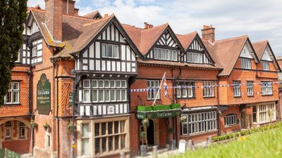 The Crown Manor House Hotel