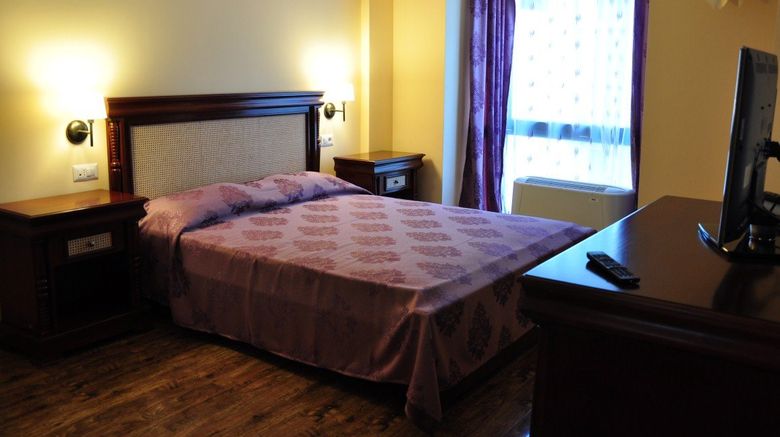 <b>Vigo Grand Hotel Room</b>. Images powered by <a href="https://www.leonardoworldwide.com/" title="Leonardo Worldwide" target="_blank">Leonardo</a>.