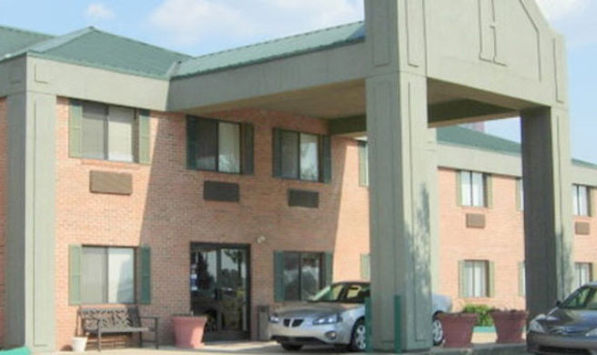 Country Hearth Inn Bowling Green Exterior
