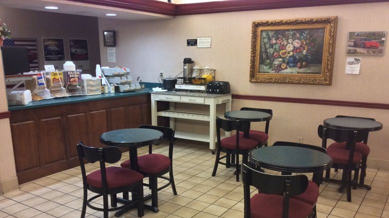 <b>Country Hearth Inn Bowling Green Restaurant</b>. Images powered by <a href="https://www.leonardoworldwide.com/" title="Leonardo Worldwide" target="_blank">Leonardo</a>.