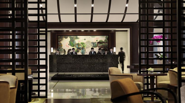 <b>Four Seasons Hotel Hangzhou at West Lake Lobby</b>. Images powered by <a href="https://www.leonardoworldwide.com/" title="Leonardo Worldwide" target="_blank">Leonardo</a>.
