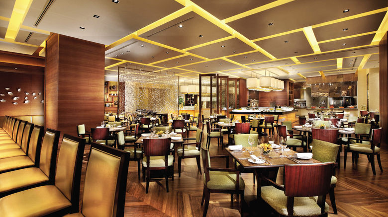 <b>Four Seasons Hotel Macao at Cotai Strip Restaurant</b>. Images powered by <a href="https://www.leonardoworldwide.com/" title="Leonardo Worldwide" target="_blank">Leonardo</a>.