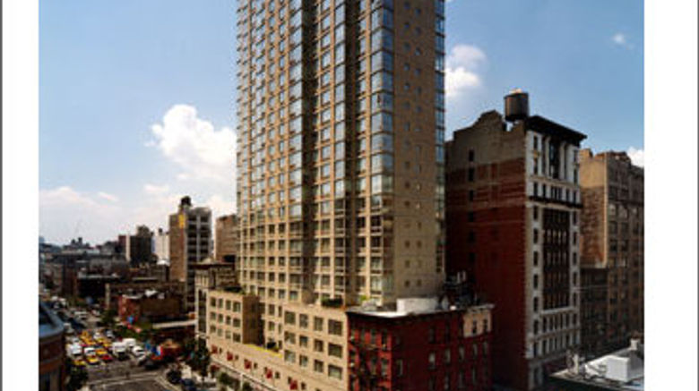 <b>Churchill at 777 6th Ave Exterior</b>. Images powered by <a href="https://www.leonardoworldwide.com/" title="Leonardo Worldwide" target="_blank">Leonardo</a>.
