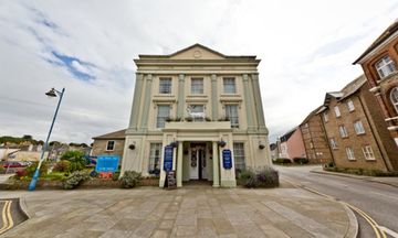 White Hart Hotel, Hayle