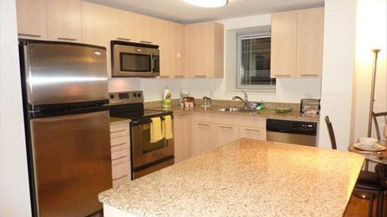 <b>Avalon White Plains Room</b>. Images powered by <a href="https://www.leonardoworldwide.com/" title="Leonardo Worldwide" target="_blank">Leonardo</a>.