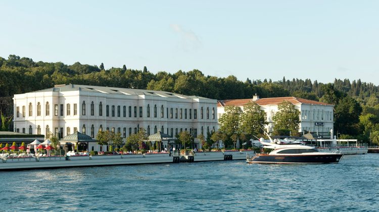 Four Seasons Hotel Bosphorus Exterior