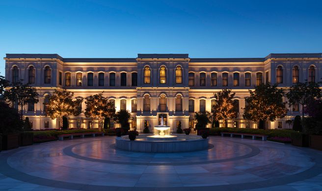 Four Seasons Hotel Bosphorus Exterior