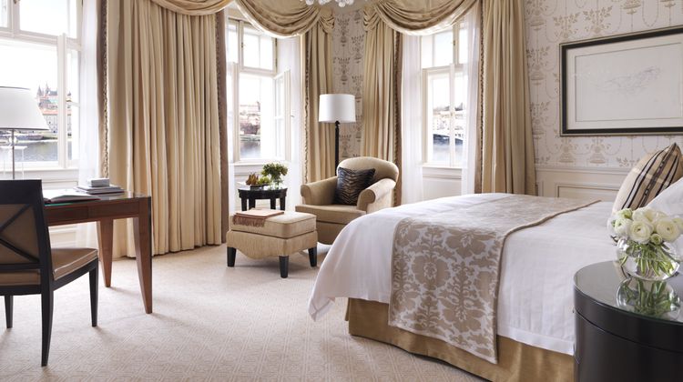 Four Seasons Hotel Prague Room