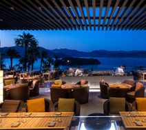 D Maris Bay Lobby