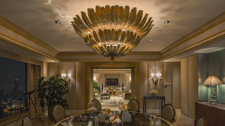 <b>Four Seasons Hong Kong Restaurant</b>. Images powered by <a href="https://www.leonardoworldwide.com/" title="Leonardo Worldwide" target="_blank">Leonardo</a>.