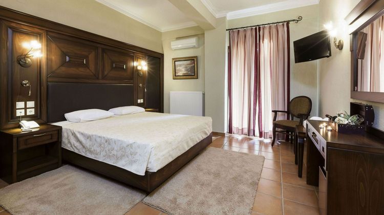 Dellas Hotel Kastraki Room