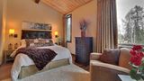Auberge du Lac Taureau Room