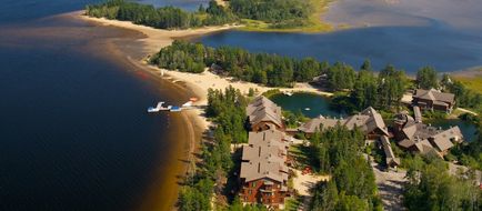 Auberge du Lac Taureau Exterior