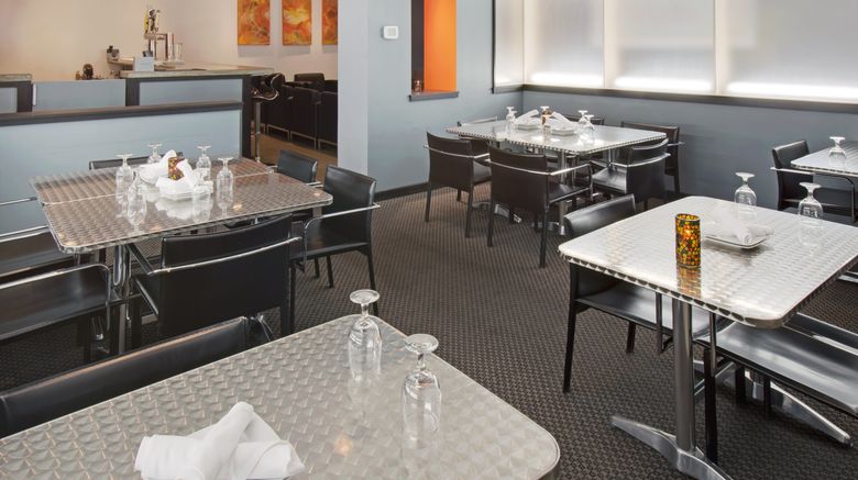 <b>Holiday Inn Lincoln Southwest Restaurant</b>. Images powered by <a href="https://www.leonardoworldwide.com/" title="Leonardo Worldwide" target="_blank">Leonardo</a>.