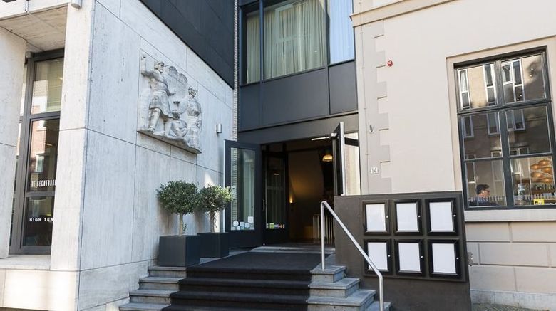 <b>Court Hotel City Centre Lobby</b>. Images powered by <a href="https://www.leonardoworldwide.com/" title="Leonardo Worldwide" target="_blank">Leonardo</a>.