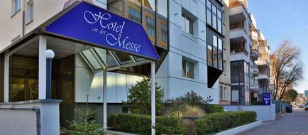 An der Messe Hotel Exterior