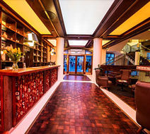 Bristol Tradition & Luxury Hotel Lobby