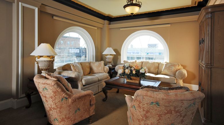 <b>Grant Hall Hotel Suite</b>. Images powered by <a href="https://www.leonardoworldwide.com/" title="Leonardo Worldwide" target="_blank">Leonardo</a>.