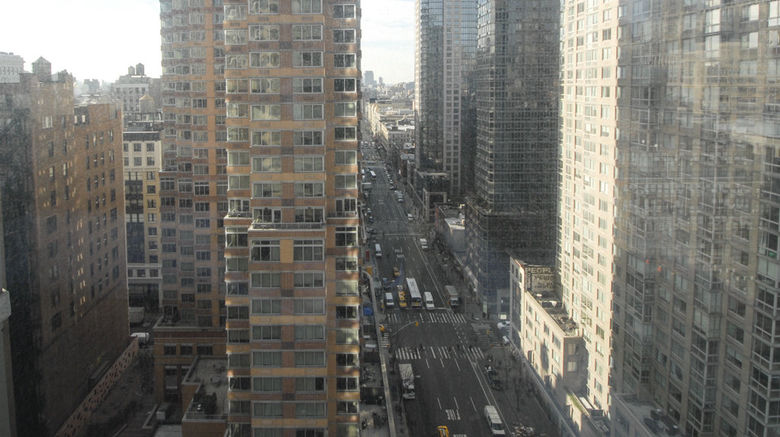 <b>Churchill at 800 Sixth Avenue Room</b>. Images powered by <a href="https://www.leonardoworldwide.com/" title="Leonardo Worldwide" target="_blank">Leonardo</a>.