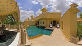 <b>Oberoi Udaivilas Pool</b>. Virtual Tours powered by <a href="https://www.leonardoworldwide.com/" title="Leonardo Worldwide" target="_blank">Leonardo</a>.