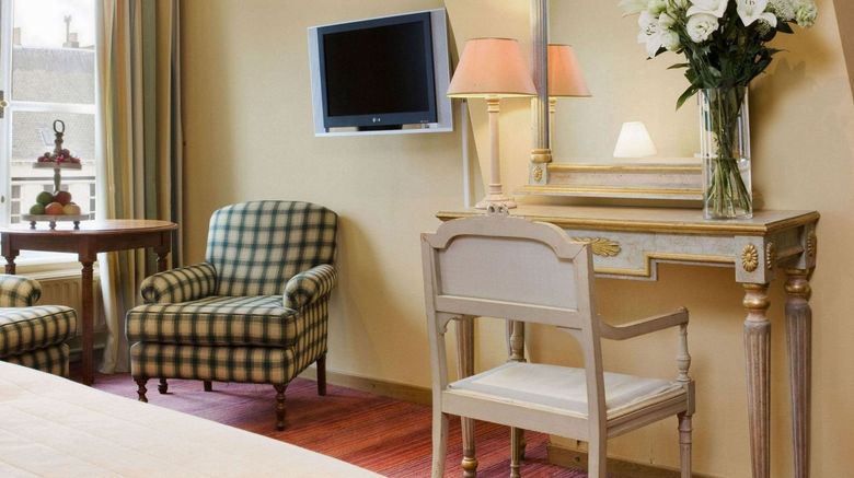<b>Martin's Relais Room</b>. Images powered by <a href="https://www.leonardoworldwide.com/" title="Leonardo Worldwide" target="_blank">Leonardo</a>.