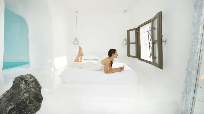 <b>Sophia Luxury Suites Room</b>. Images powered by <a href="https://www.leonardoworldwide.com/" title="Leonardo Worldwide" target="_blank">Leonardo</a>.