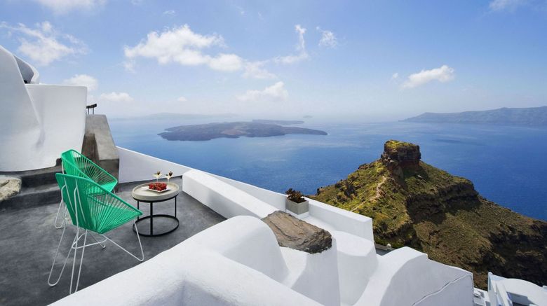 <b>Sophia Luxury Suites Room</b>. Images powered by <a href="https://www.leonardoworldwide.com/" title="Leonardo Worldwide" target="_blank">Leonardo</a>.