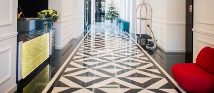 Royal Hotel and Spa Lobby