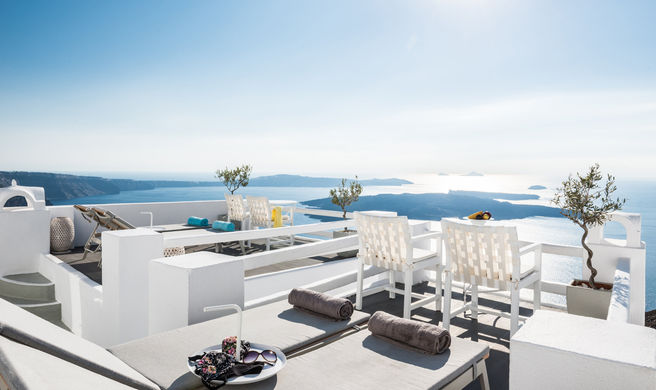 On The Rocks Santorini Exterior