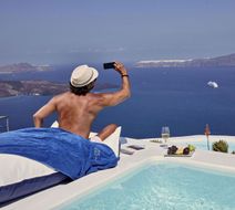 Alti Santorini Suites Room