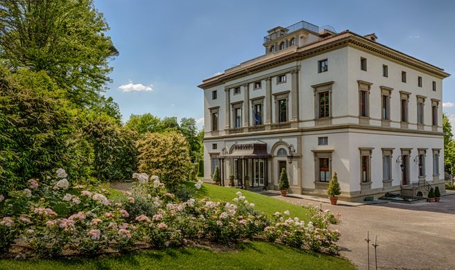 Villa Cora Exterior