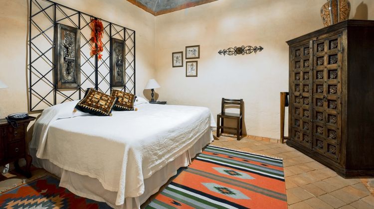 Hacienda Sepulveda Hotel & Spa Suite