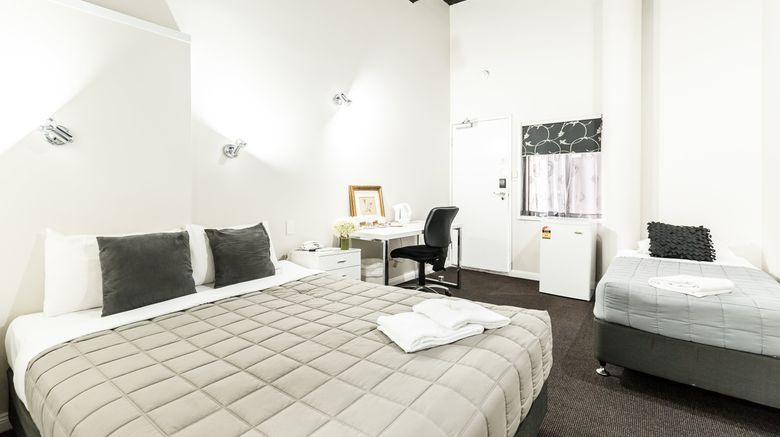 <b>Airport Hotel Sydney Room</b>. Images powered by <a href="https://www.leonardoworldwide.com/" title="Leonardo Worldwide" target="_blank">Leonardo</a>.