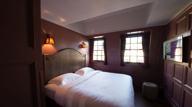 <b>Mimi's Suites Room</b>. Images powered by <a href="https://www.leonardoworldwide.com/" title="Leonardo Worldwide" target="_blank">Leonardo</a>.