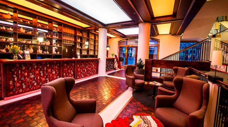 Bristol Tradition & Luxury Hotel Lobby