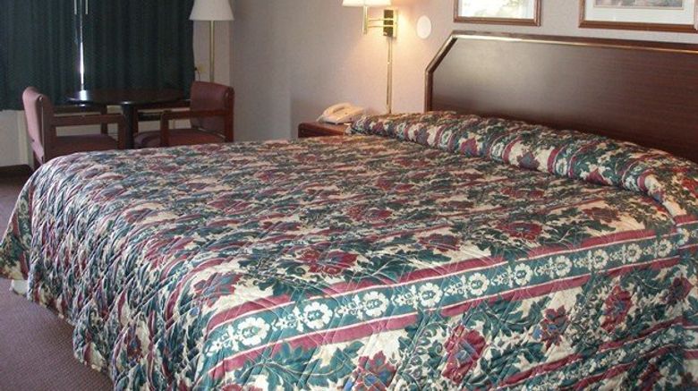 <b>Red Carpet Inn Room</b>. Images powered by <a href="https://www.leonardoworldwide.com/" title="Leonardo Worldwide" target="_blank">Leonardo</a>.