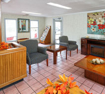 Red Carpet Inn Lobby