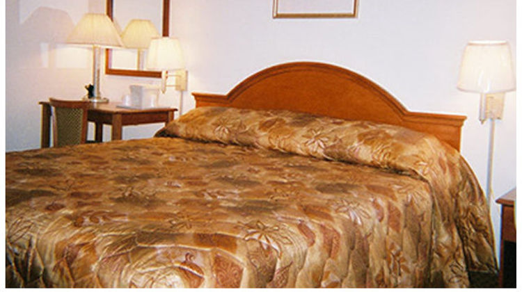 Red Carpet Inn New York Area Room