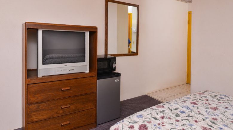 <b>Red Carpet Inn Room</b>. Images powered by <a href="https://www.leonardoworldwide.com/" title="Leonardo Worldwide" target="_blank">Leonardo</a>.