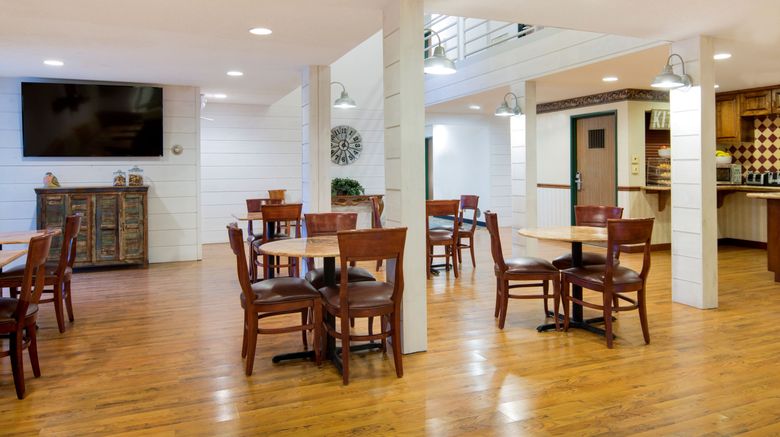 <b>Redwood Lodge Lobby</b>. Images powered by <a href="https://www.leonardoworldwide.com/" title="Leonardo Worldwide" target="_blank">Leonardo</a>.
