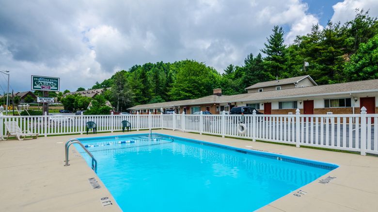 <b>Highland Hills Cabins-A Master Hosts Pool</b>. Images powered by <a href="https://www.leonardoworldwide.com/" title="Leonardo Worldwide" target="_blank">Leonardo</a>.