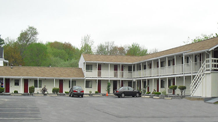 Passport Inn Methuen Exterior