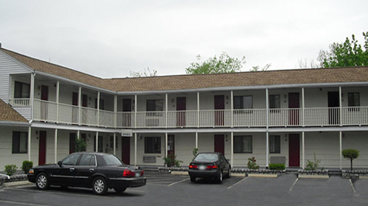 Passport Inn Methuen Exterior