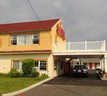Passport Inn Exterior