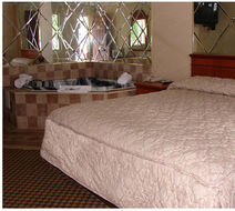Red Carpet Inn Room