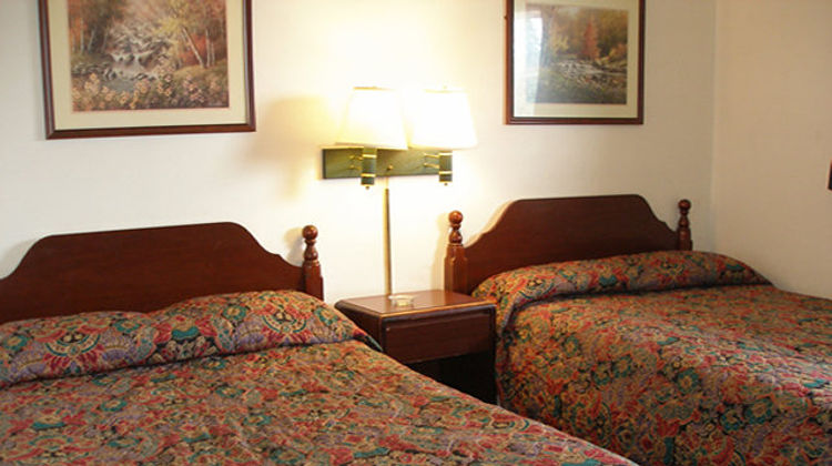 Red Carpet Inn Room