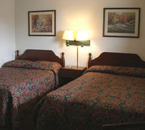 Red Carpet Inn Room
